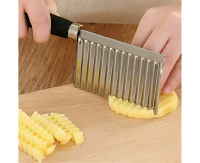 Crinkle Fries Cutter Knife with Handle Potato Slicer – Stainless Steel Crinkle Knife – Multifunctional Knife Wavy Edged Potato cutter – Wavy Chopper – Wavy Potato Slicer – Vegetable & Fruit Wavy knife