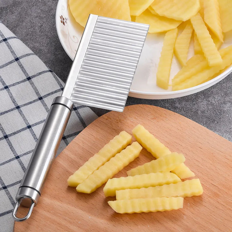 Crinkle Fries Cutter Knife with Handle Potato Slicer – Stainless Steel Crinkle Knife – Multifunctional Knife Wavy Edged Potato cutter – Wavy Chopper – Wavy Potato Slicer – Vegetable & Fruit Wavy knife
